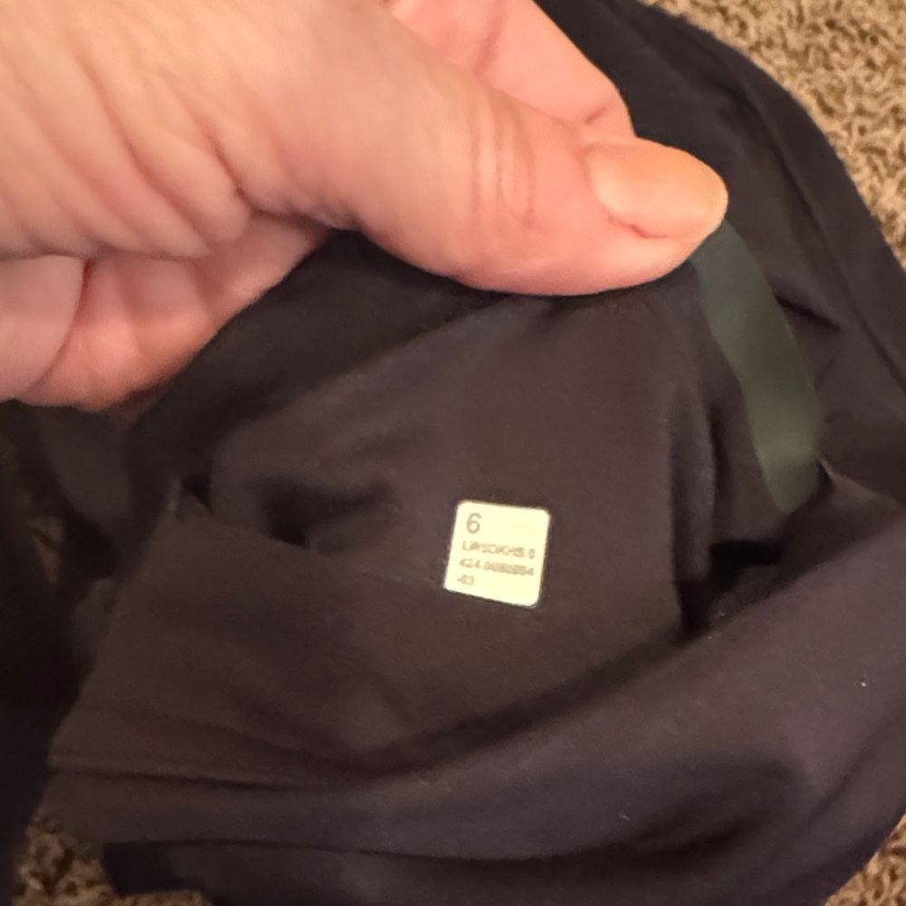 Lululemon Athletica Black Leggings - Picture 10 of 10
